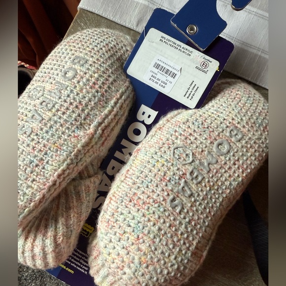 Bombas Women’s The Gripper Slipper Bootie XS 5-6 - Picture 4 of 8